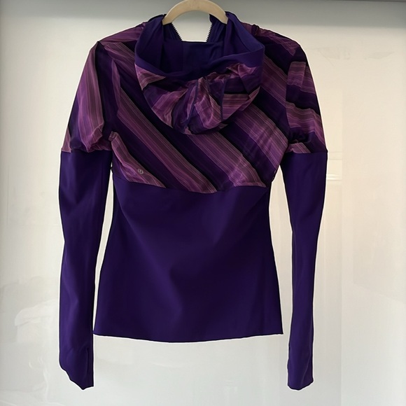 Lululemon Reversible Fitted Jacket Size 6 - Picture 2 of 7